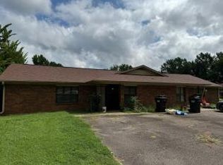 2802 W D St, Russellville, AR 72801