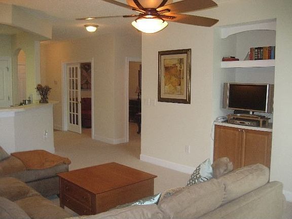 Attnetion to detail with built-in shelves