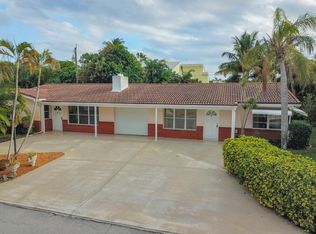 2 Hersey Dr, Ocean Ridge, FL 33435
