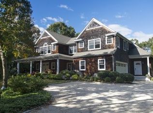 11 Cowhill Ln, Wainscott, NY 11937