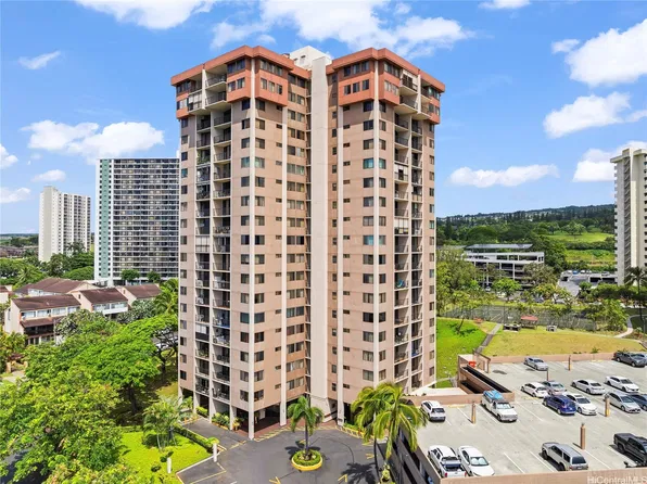 98-351 Koauka Loop APT C703, Aiea, HI 96701