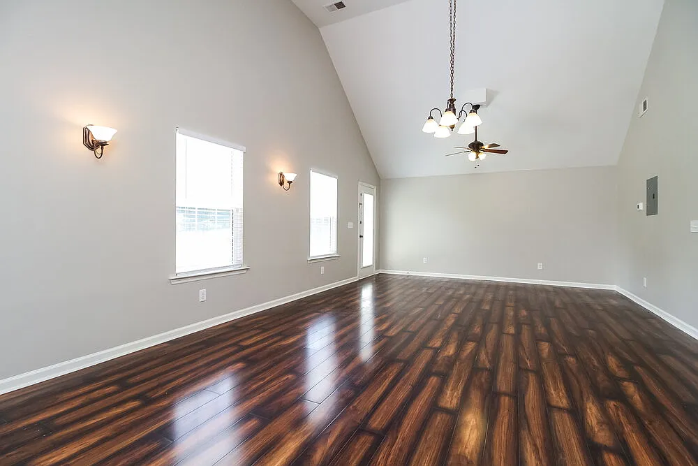 3 bed, 2.0 bath, 1741 sqft, $3,000 — Photo 3