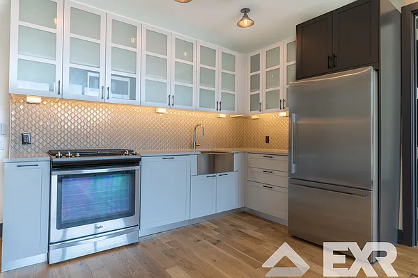 Rented by The KCI Group | media 27