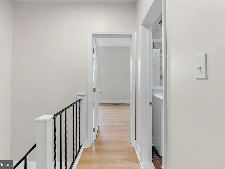 2151 E Stella St — Photo 19