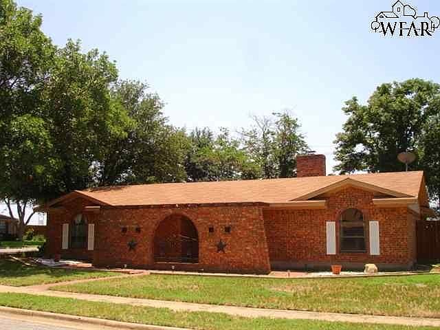 1st image of 1527 Jenney Lee Dr