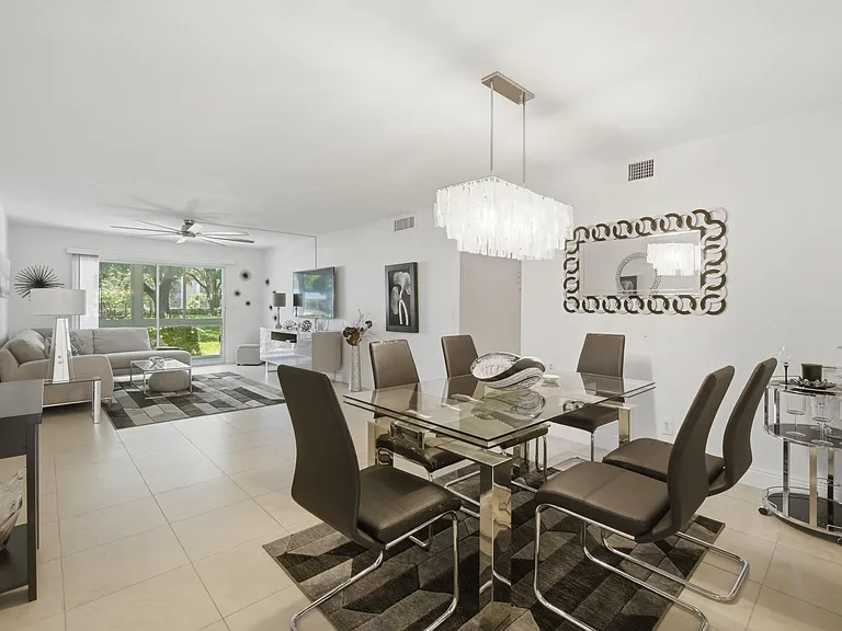 3002 Portofino Isle #D1 — Photo 6
