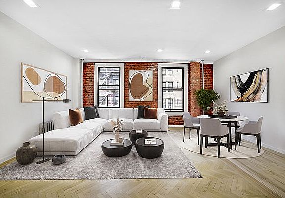 2nd image of 317 W 99th St APT 6B