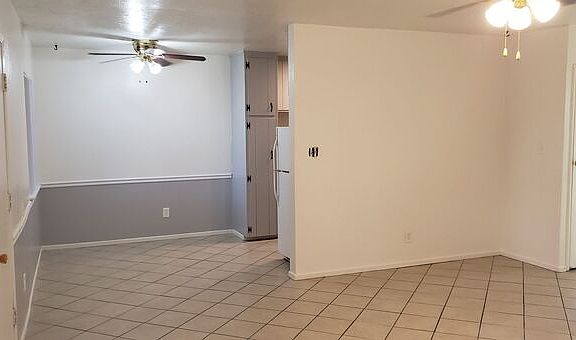 4th image of 4450 Rosebud Ln APT B