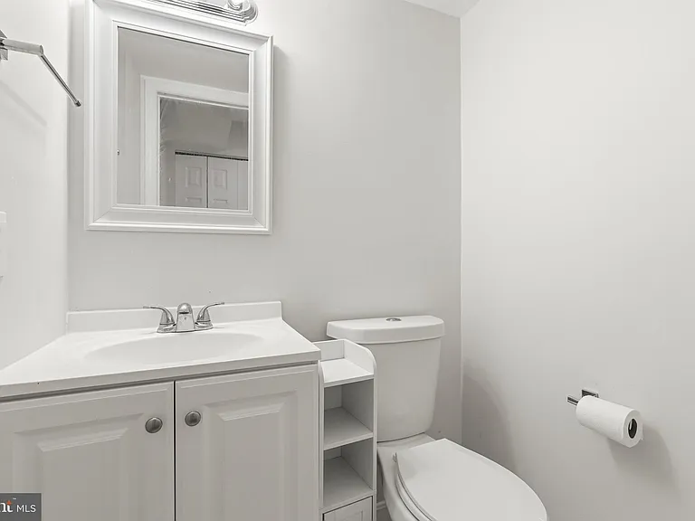 15711 Ambiance Dr — Photo 10