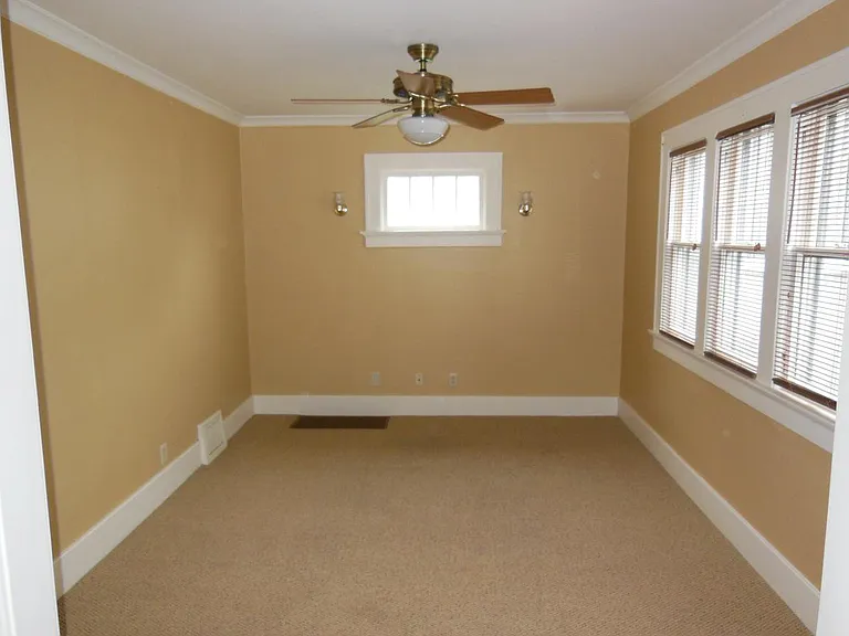 1629 Emerson Ave — Photo 3