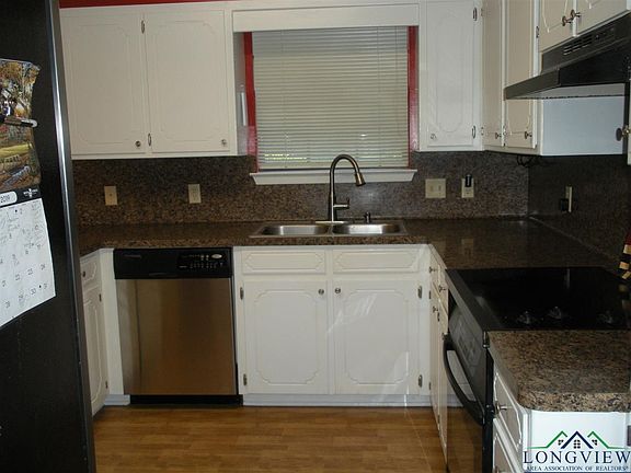 5th image of 119 Little John St
