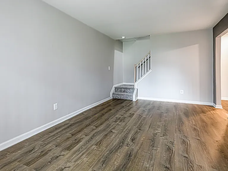 Coppertree Apartments & Townhomes — Photo 19