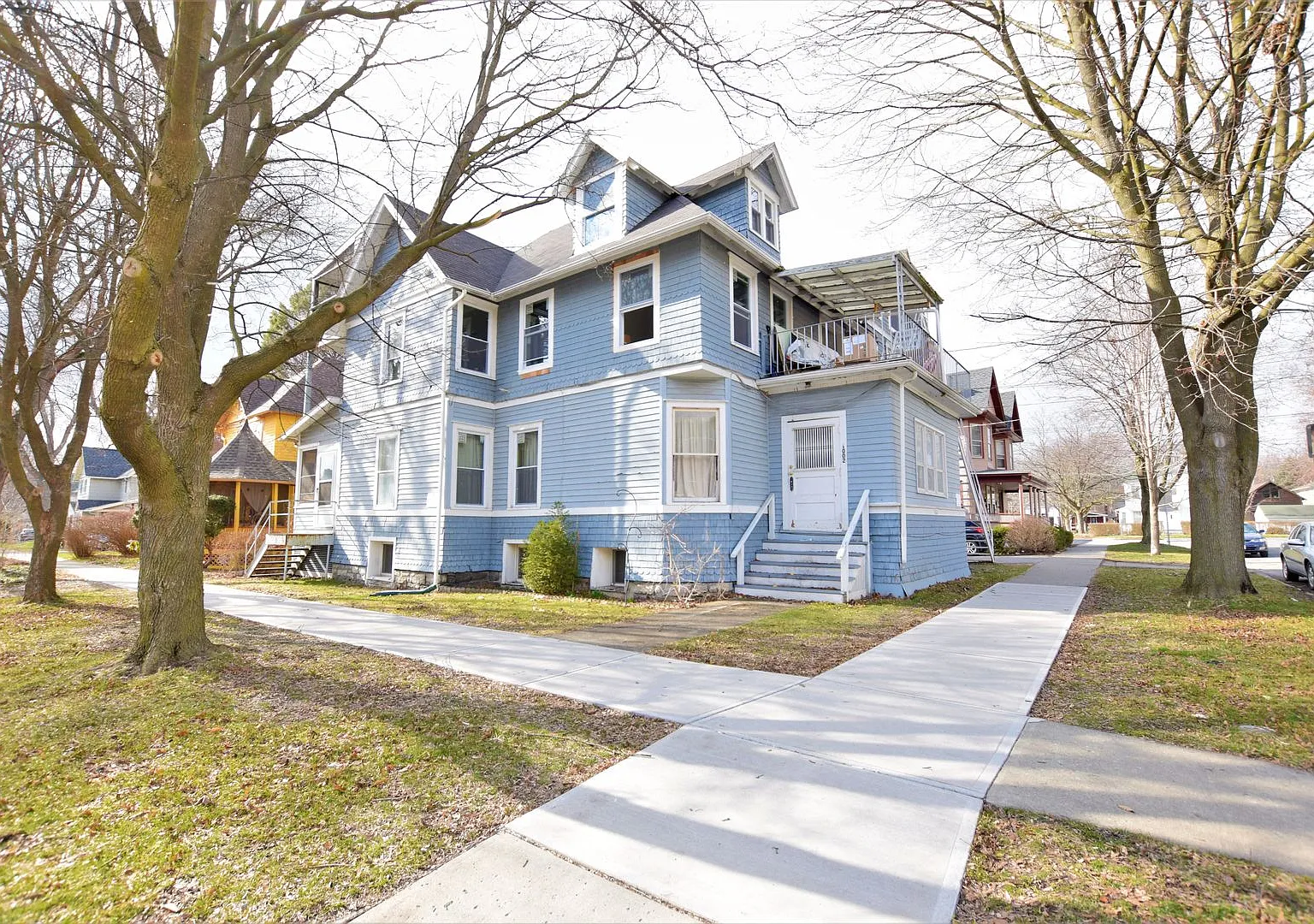1002 N Aurora Street — Photo 1