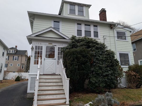 126-128 Bartlett Ave