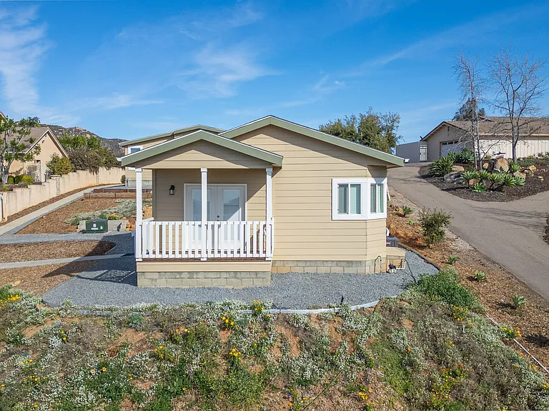 1132 Old Mountain View Rd — Photo 25
