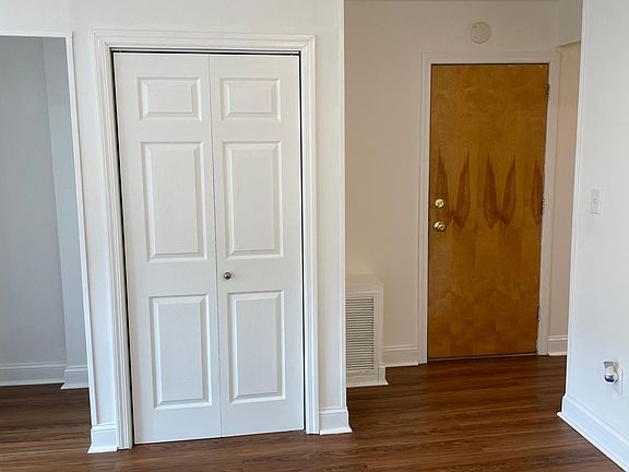 Coat closet