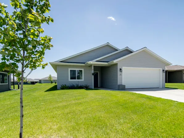 1850 23rd St #25, Spirit Lake, IA 51360