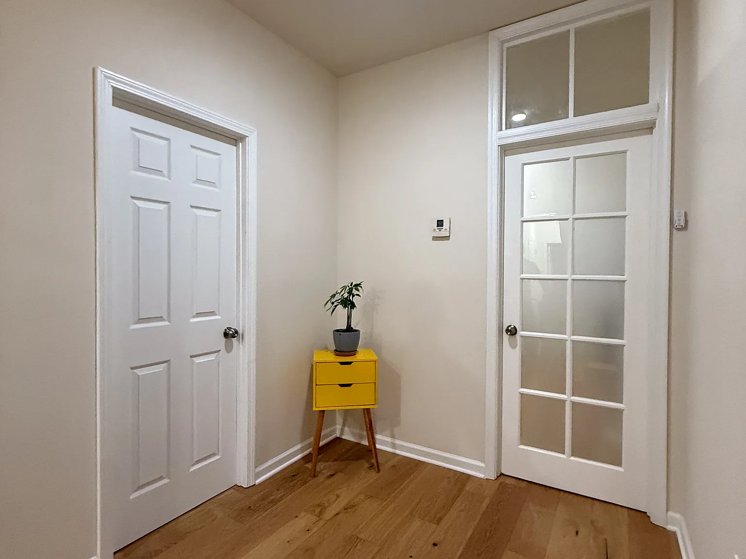 1 bed, 2460 sqft, $1,100 — Photo 4