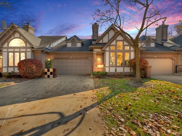 824 N Beech Daly Rd, Dearborn Heights, MI 48127