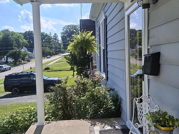 5th image of 311 Holt Ave