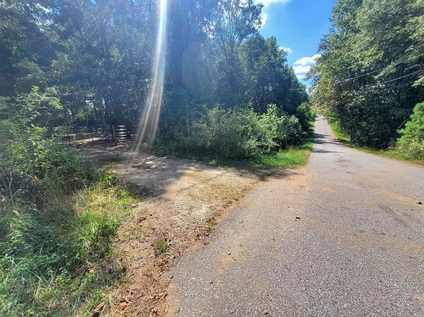 240 Ford Cir, Greer, SC 29651