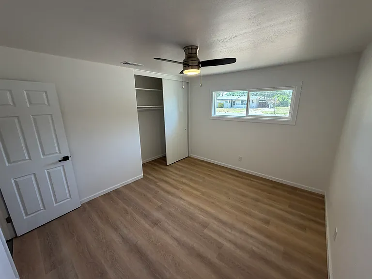 1717 S Washington Ave — Photo 6
