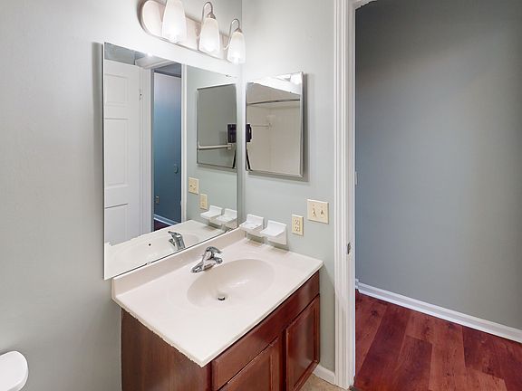 5th image of 3905 Folsom Ave #A