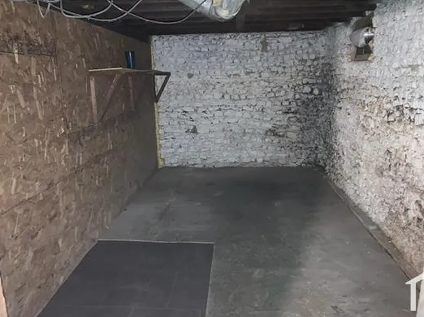 616 N Greenview Ave, Rockford, IL 61101