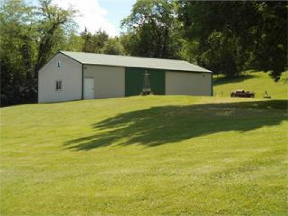 2nd image of 3176 Old Quarry Rd