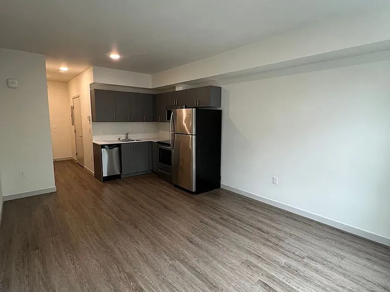 4801 Fauntleroy Apartments — Photo 29