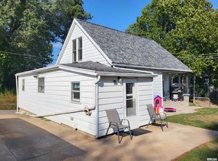 1224 S 12th St, Quincy, IL 62301