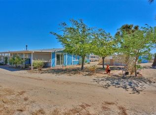 8988 Sunset Rd, Phelan, CA 92371