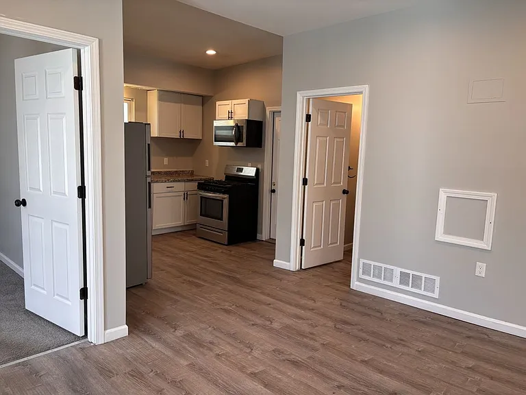 1119 Custer St #202 — Photo 18