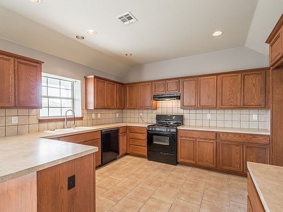 3rd image of 20190 E 38th St S