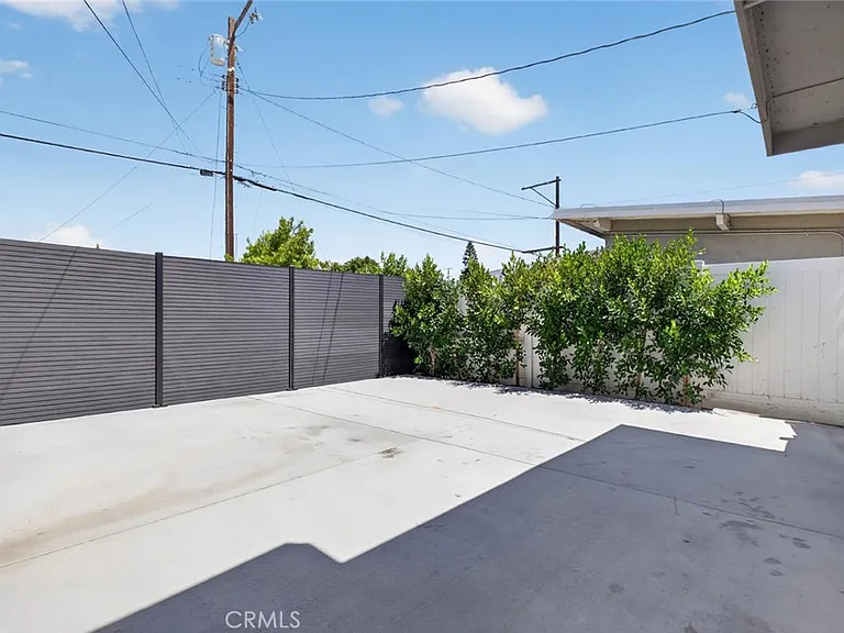 10806 Paso Robles Ave — Photo 28