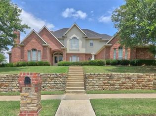 819 Country Club Dr, Heath, TX 75032