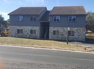 906 Hi Cir N, Horseshoe Bay, TX 78657