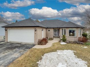 21 Union St, Mapleton, ON N0G 1P0