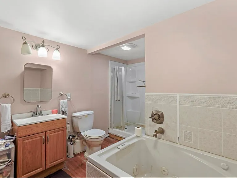10619 Porter St — Photo 5