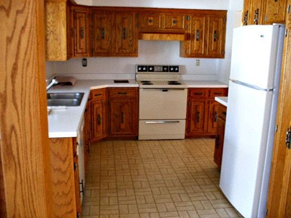5th image of 51 Southwood Dr