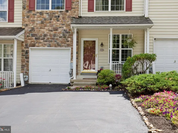 243 Yorktown Ct, Malvern, PA 19355