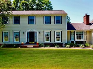 9276 Old Plank Ln, Brighton, MI 48114