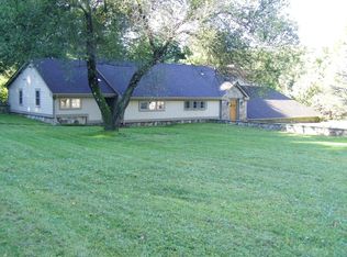 89 Poverty Hollow Rd, Newtown, CT 06470