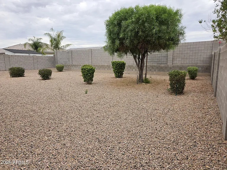24673 N Alfalfa Dr — Photo 11