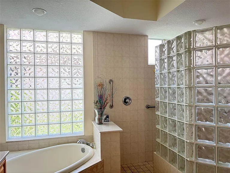 5835 Covey Ct — Photo 22