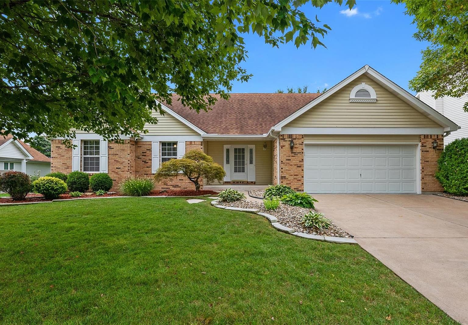 345 Huntleigh Manor Dr, Saint Charles, MO 63303 Zillow