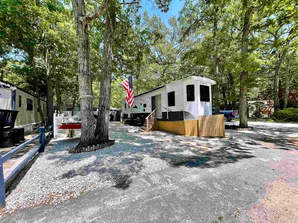18 E St #12.01, Woodbine, NJ 08270