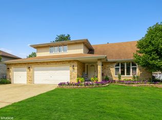 19214 116th Ave, Mokena, IL 60448