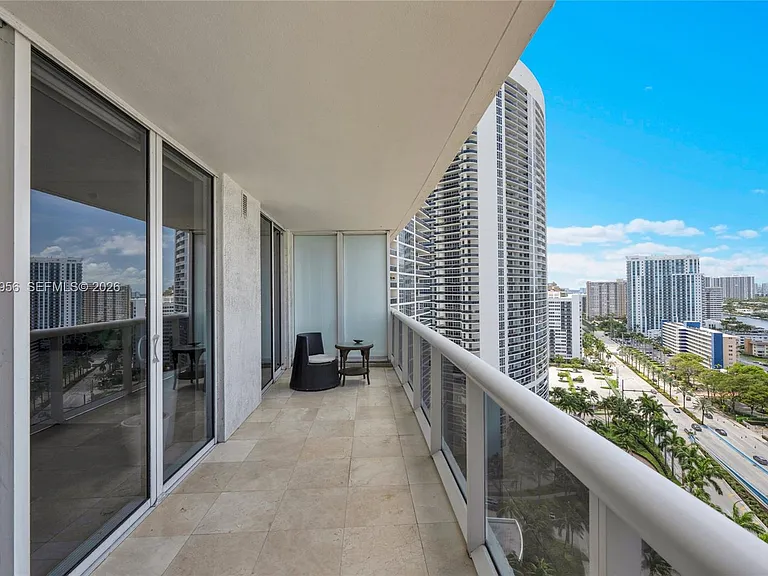 1800 S Ocean Dr #2007 — Photo 30