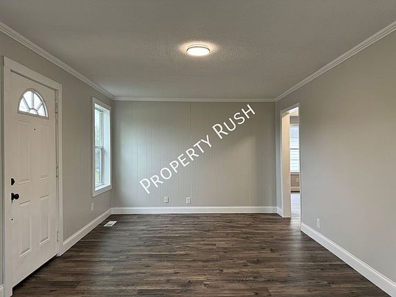 5th image of 6618 Shallowford Rd